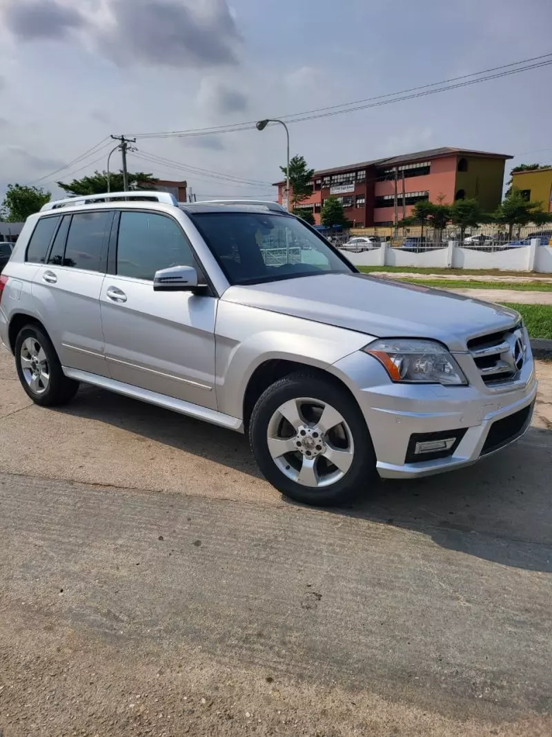 Mercedes-Benz GLK 350   - 2011