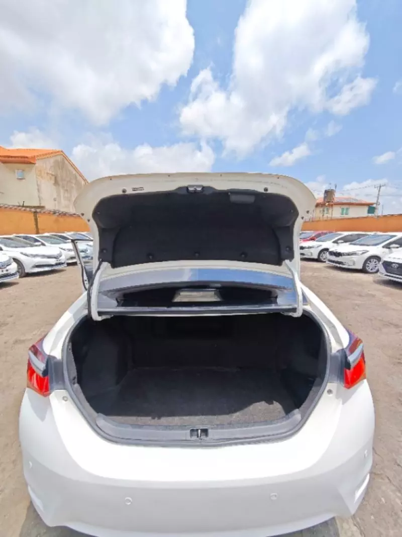 Toyota Corolla   - 2019