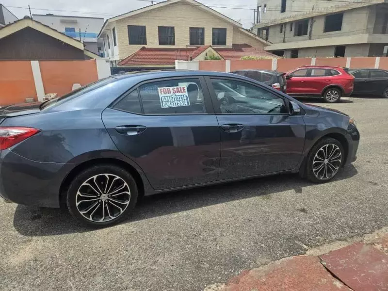 Toyota Corolla Sport   - 2015