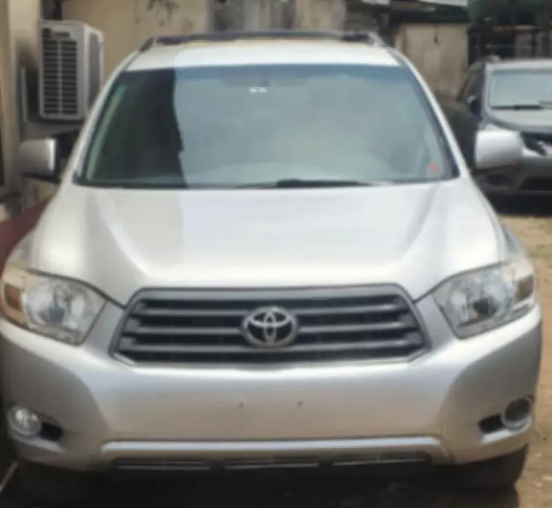 Toyota Highlander   - 2009