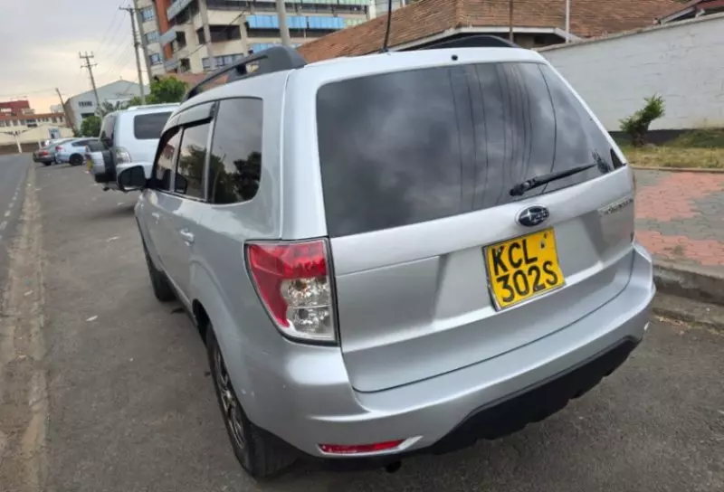 Subaru Forester   - 2010