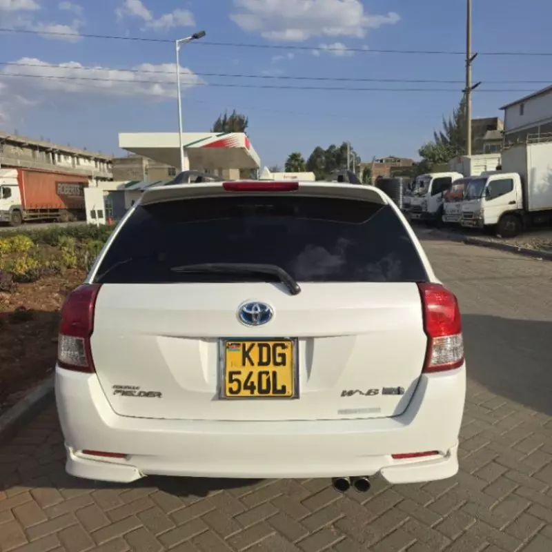 Toyota Fielder    - 2014