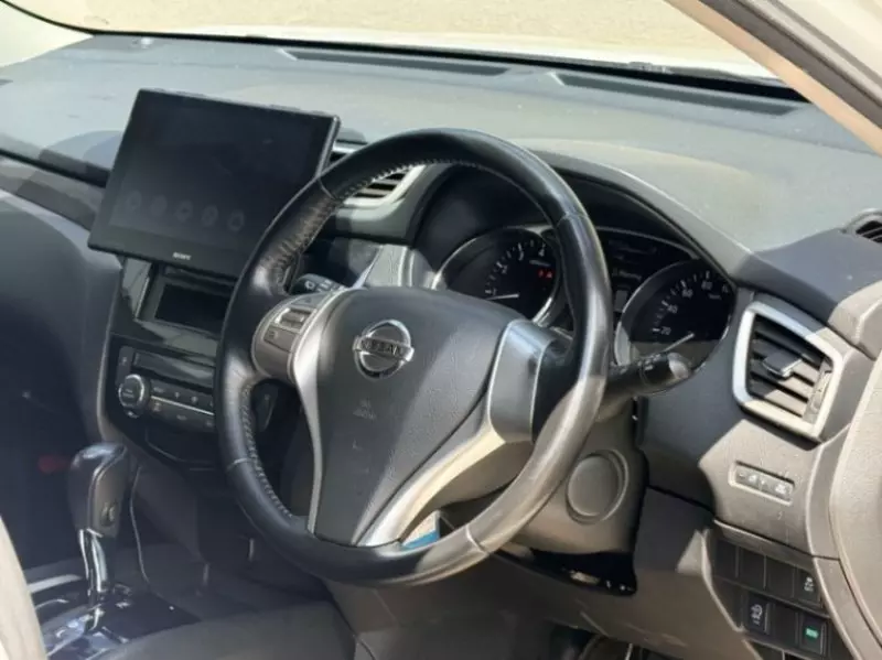 Nissan X-Trail   - 2015