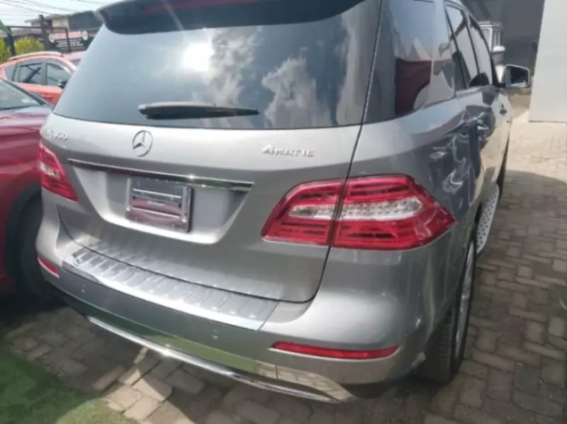 Mercedes-Benz ML 350