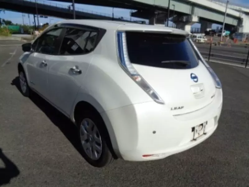 Nissan Leaf   - 2016