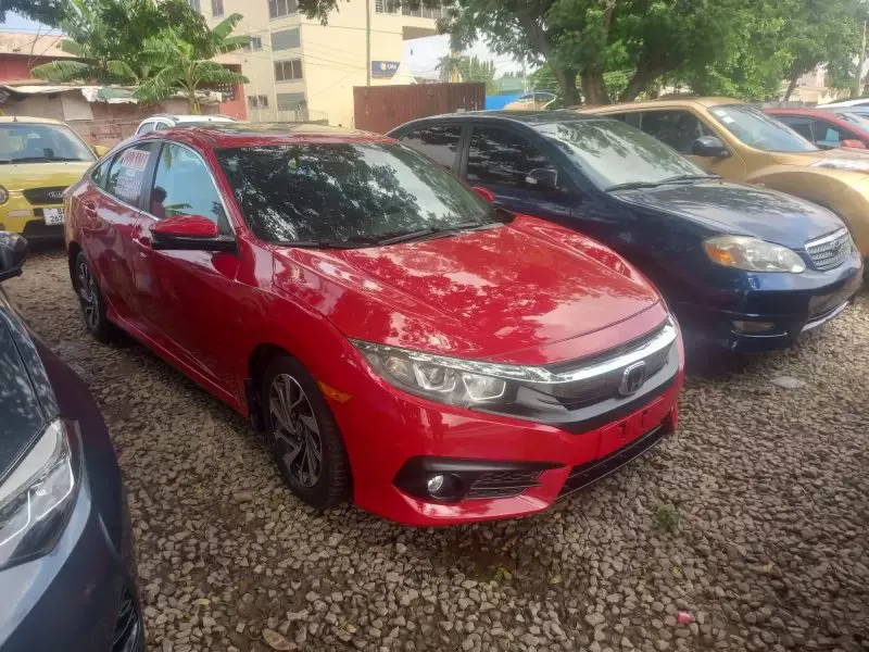 Honda Civic   - 2018