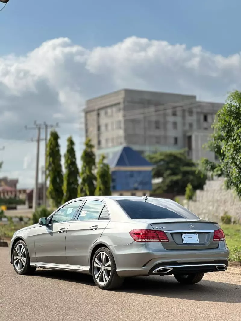 Mercedes-Benz E 350   - 2013