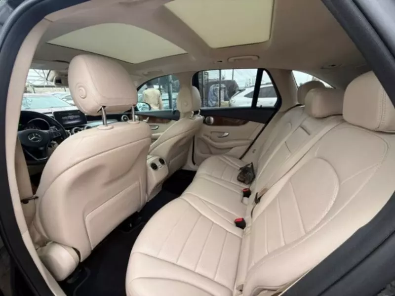 Mercedes-Benz GLC 300   - 2018