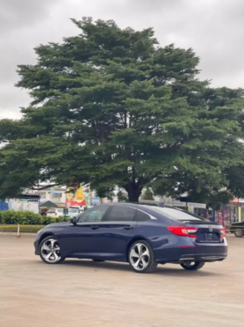 Honda Accord   - 2018