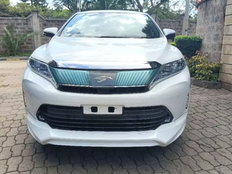 Toyota Harrier   - 2018