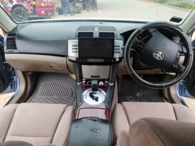 Toyota Mark X   - 2005