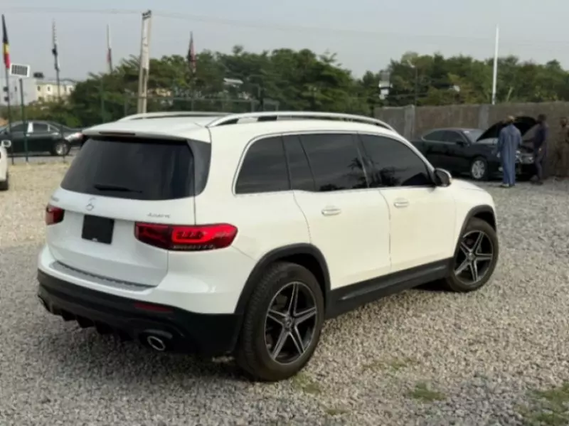 Mercedes-Benz GLB-Class   - 2020