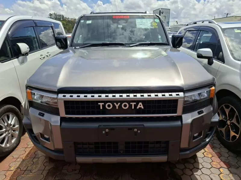 Toyota Landcruiser Prado - 2024