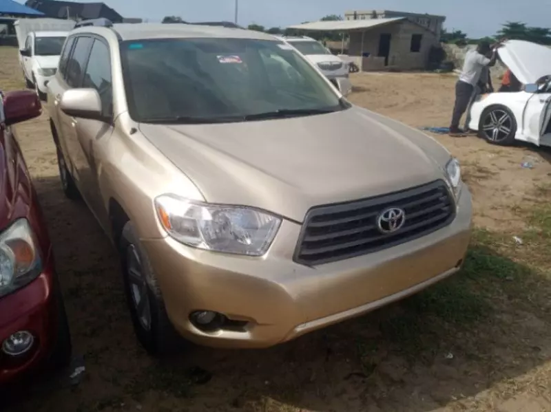 Toyota Highlander   - 2009