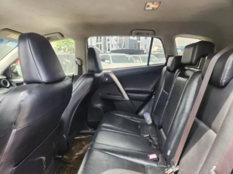 Toyota RAV 4   - 2014