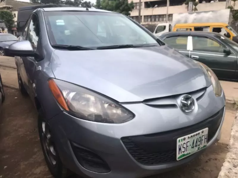 Mazda 2   - 2013