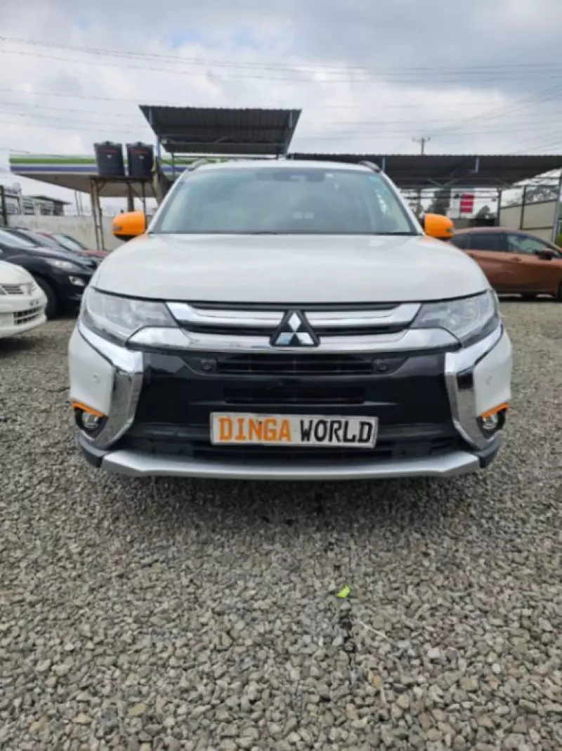 Mitsubishi OUTLANDER   - 2018