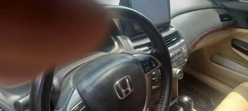 Honda Crosstour   - 2010