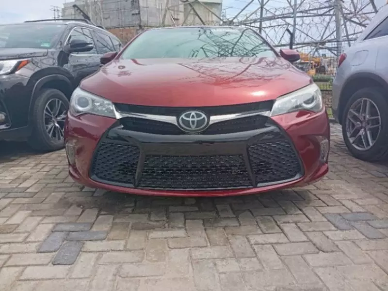 Toyota Camry   - 2015