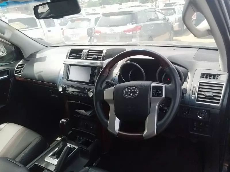 Toyota Landcruiser Prado   - 2015