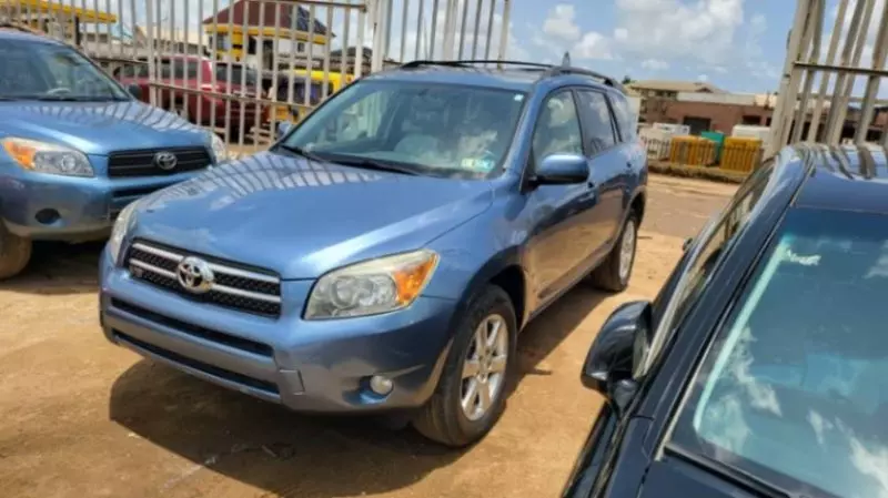 Toyota RAV4   - 2007