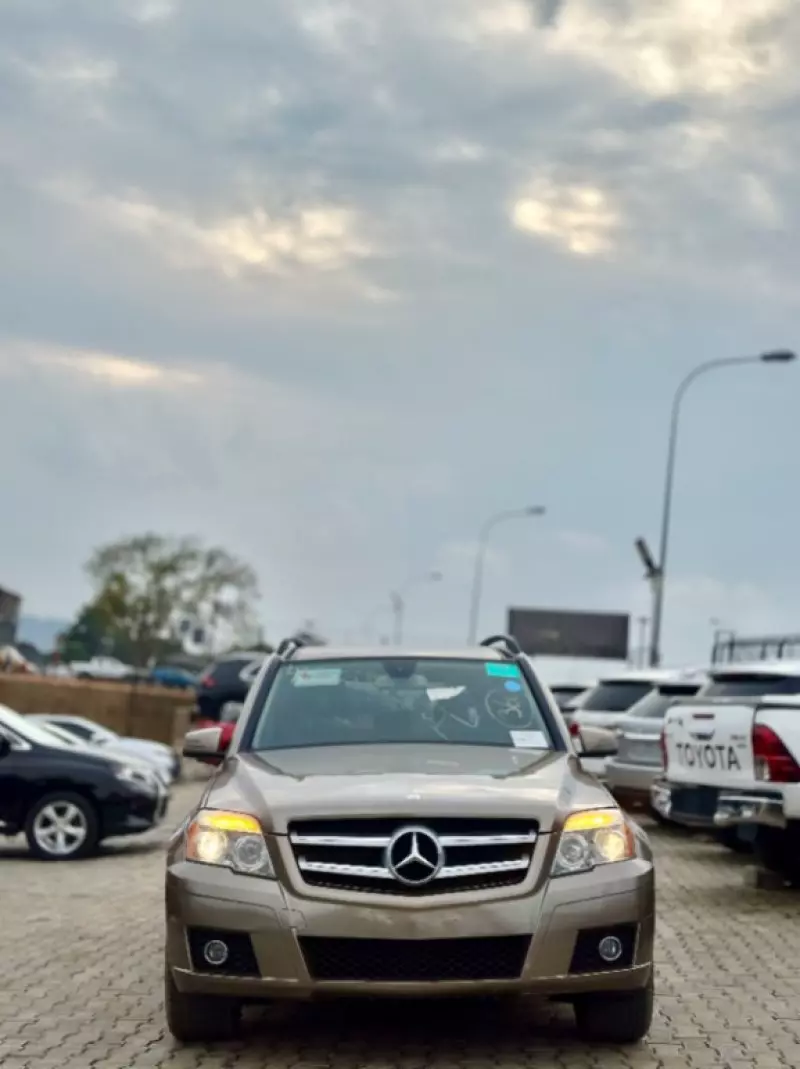 Mercedes-Benz GLK 350   - 2010