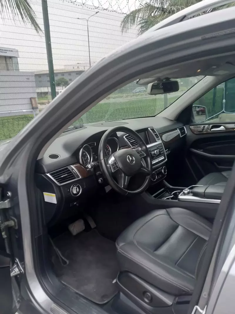 Mercedes-Benz ML 350   - 2012