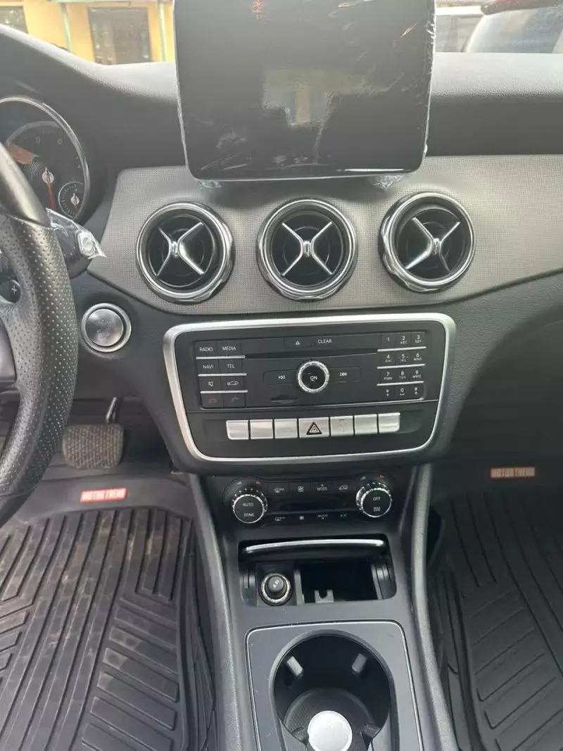Mercedes-Benz GLA 250   - 2020