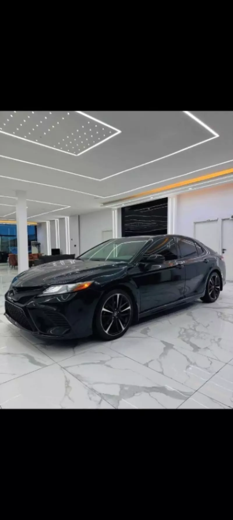 Toyota Camry   - 2018