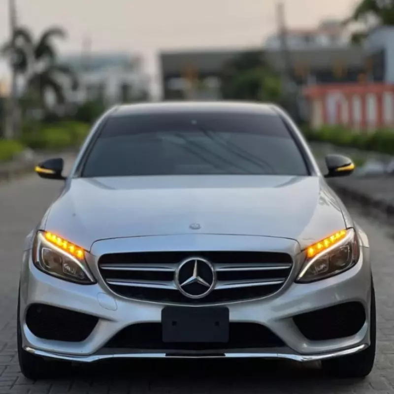 Mercedes-Benz C 400