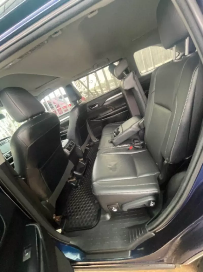Toyota Highlander   - 2018