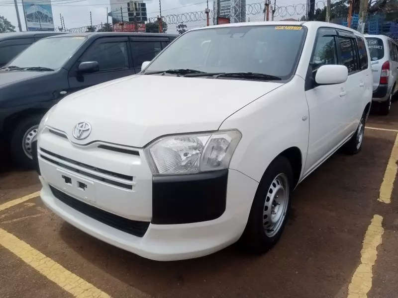Toyota Probox    - 2016