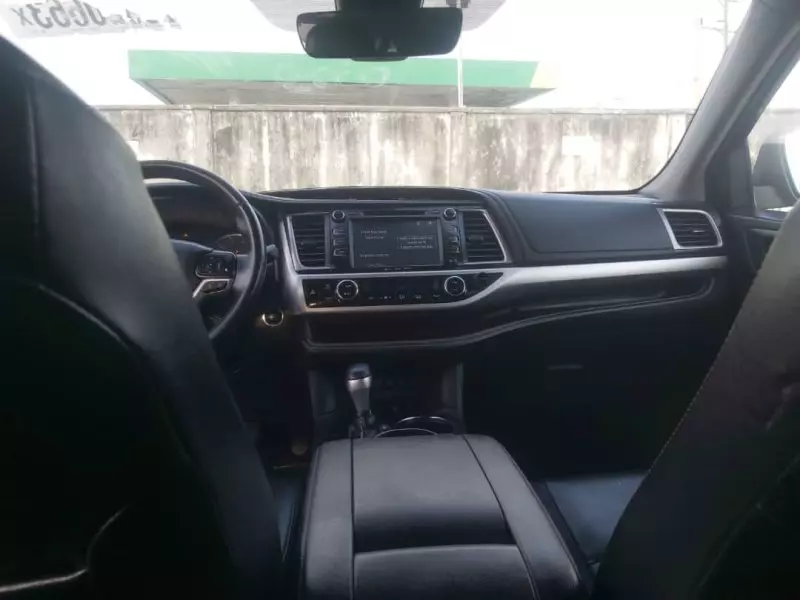 Toyota Highlander   - 2018