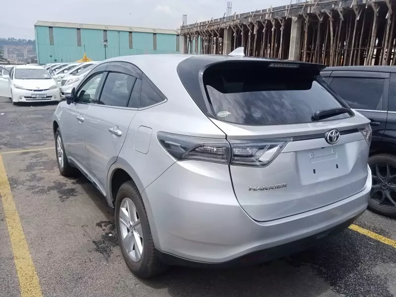 Toyota Harrier   - 2015