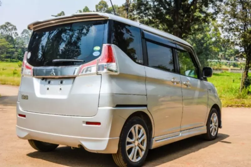 Mitsubishi Delica    - 2016