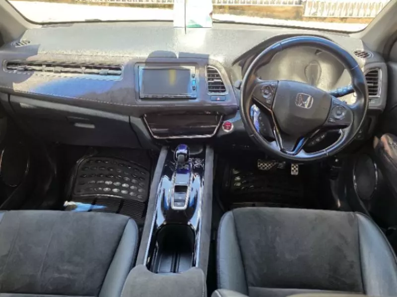 Honda Vezel Hybrid   - 2015