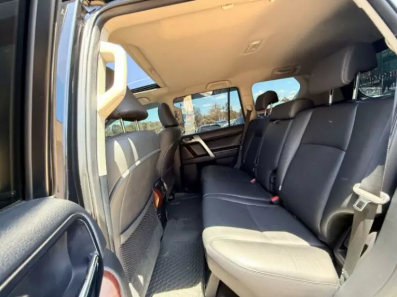 Toyota Landcruiser prado TX - 2013