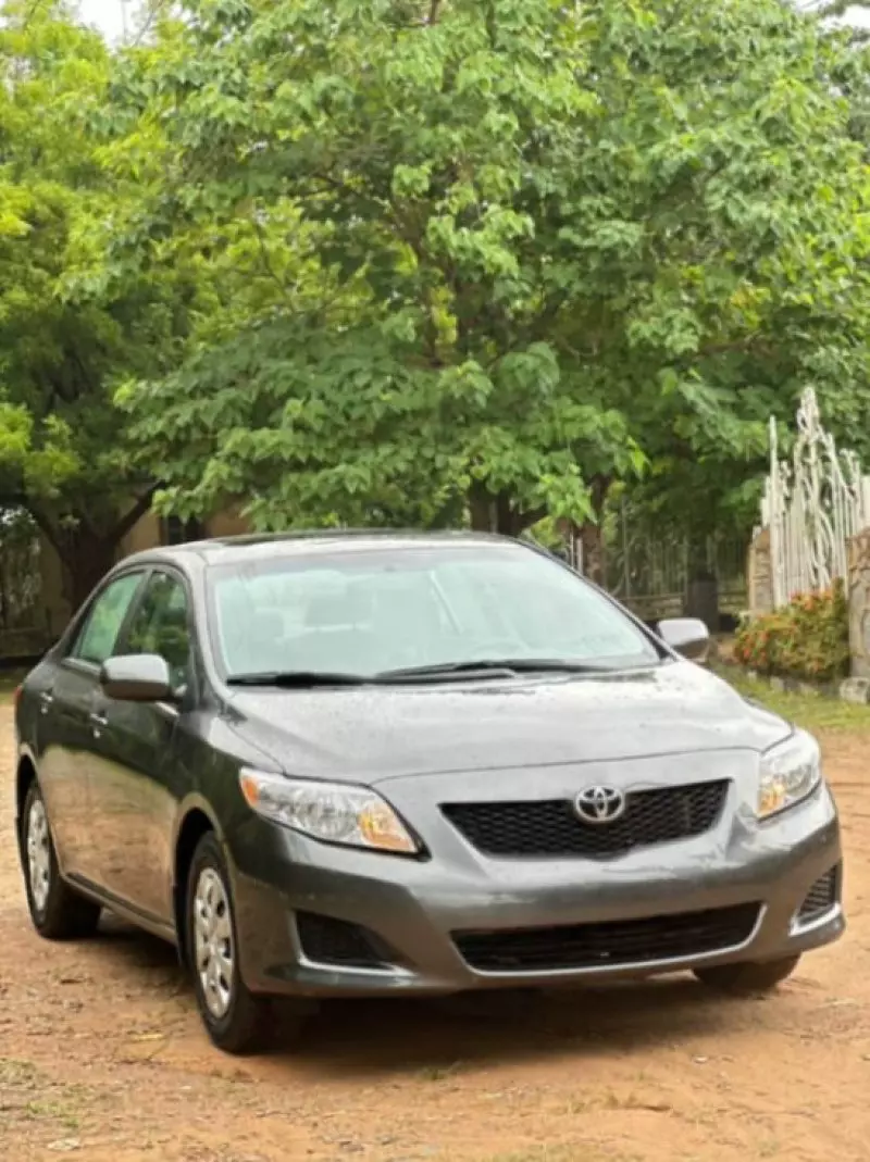 Toyota Corolla   - 2011