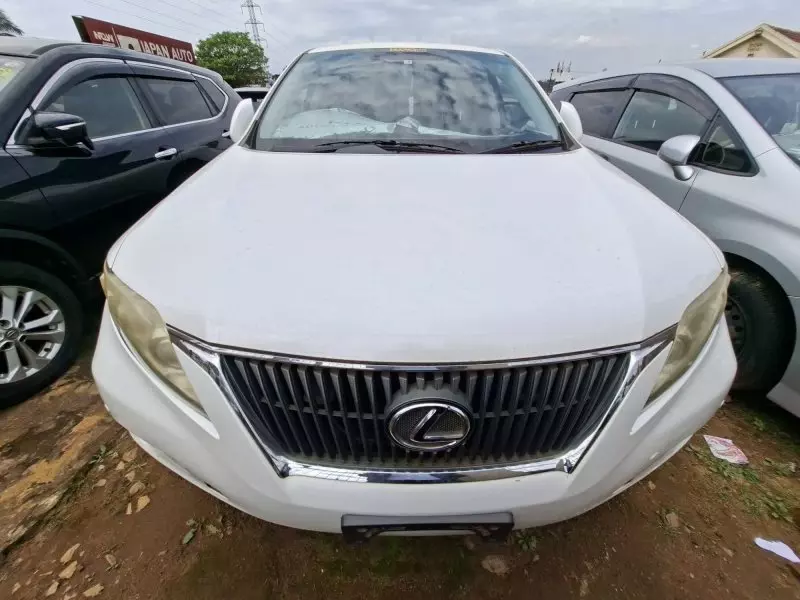 Toyota Lexus RX 270   - 2011