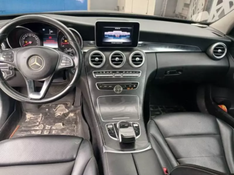 Mercedes-Benz C 300