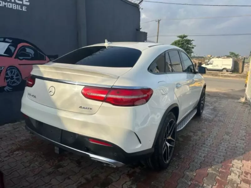 Mercedes-Benz GLE 450   - 2016