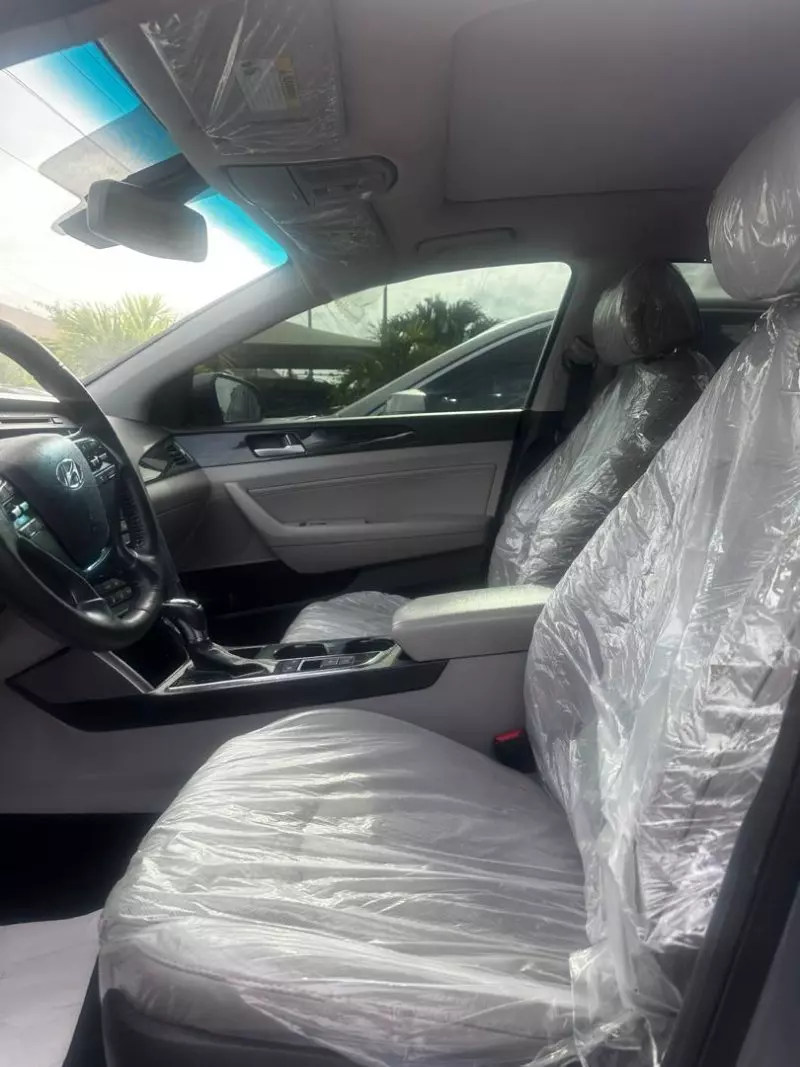 Hyundai Sonata   - 2015