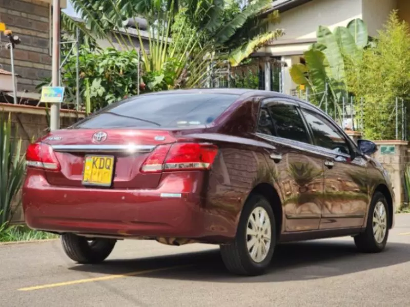 Toyota Premio    - 2017