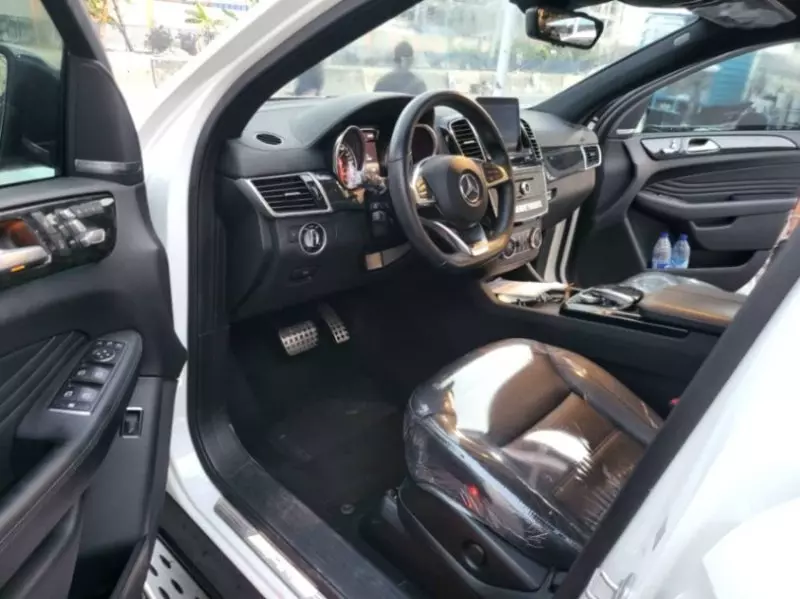 Mercedes-Benz GLE-Class   - 2017