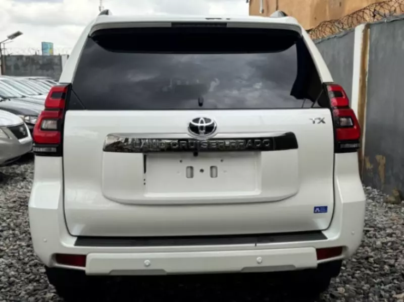 Toyota Landcruiser Prado   - 2022