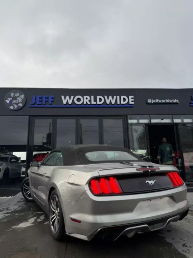 Ford Mustang   - 2016