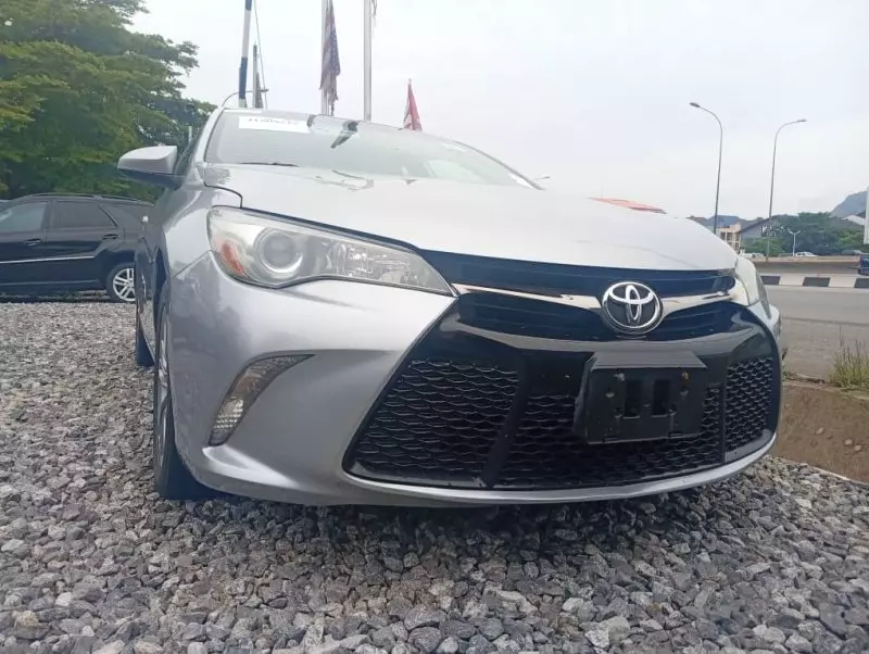 Toyota Camry   - 2015
