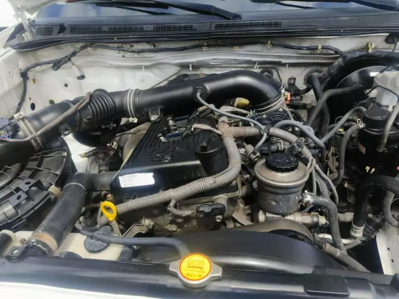 Toyota Hilux   - 2015