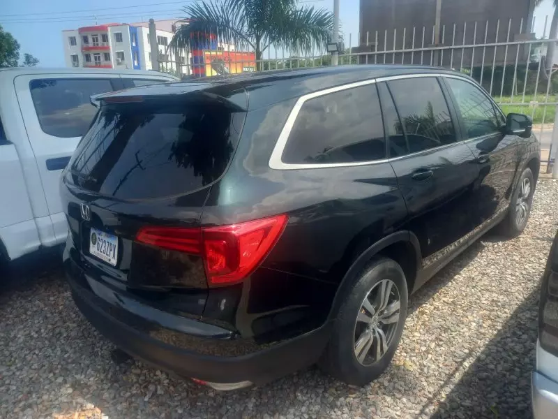 Honda Pilot   - 2016