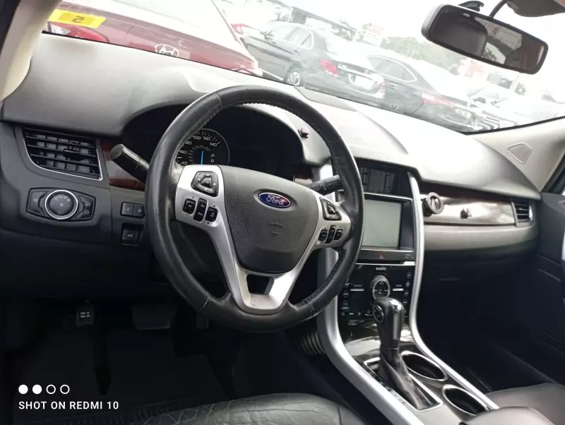Ford Edge   - 2011
